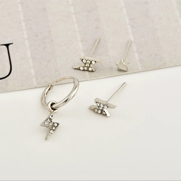 2/$10 NEW! Bohemian Earring Stud Set Cute Star Dainty Pendant Simple Lightening - Picture 3 of 4